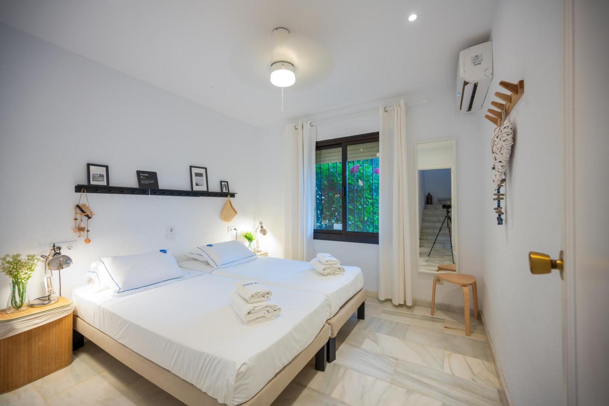 Typical Beach House Las Chapas Playa With Heated Pool Marbella Exterior photo